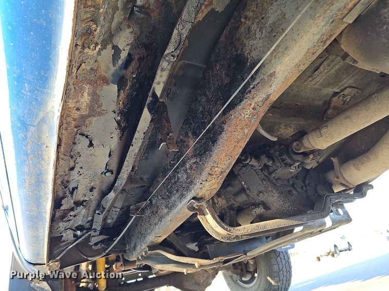 image for item MC9610 1993 Dodge Ram 250  Club Cab pickup truck