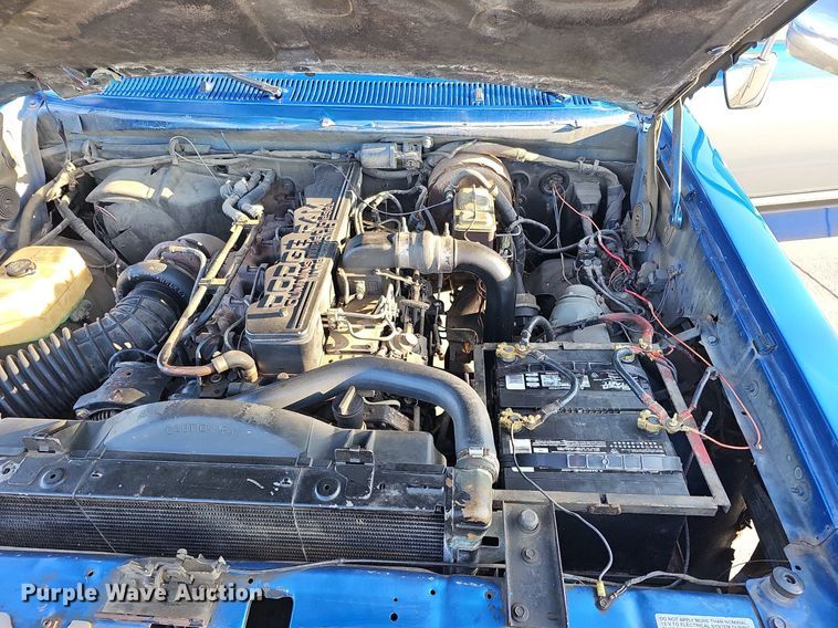 image for item MC9610 1993 Dodge Ram 250  Club Cab pickup truck