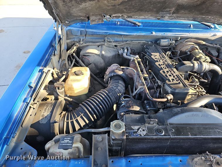 image for item MC9610 1993 Dodge Ram 250  Club Cab pickup truck