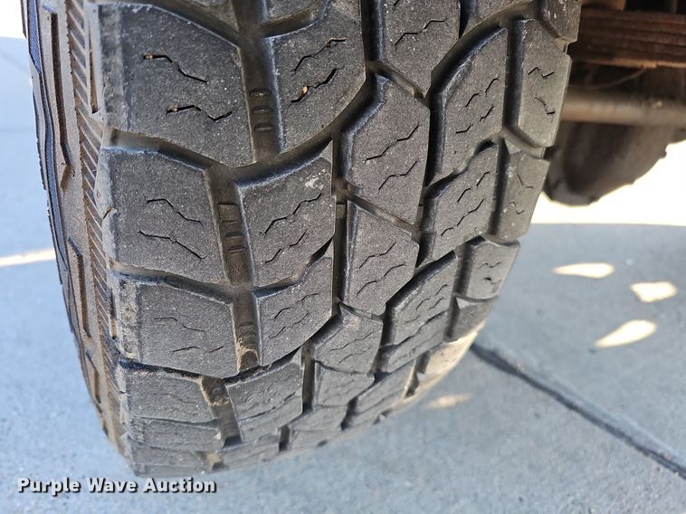 image for item MC9610 1993 Dodge Ram 250  Club Cab pickup truck