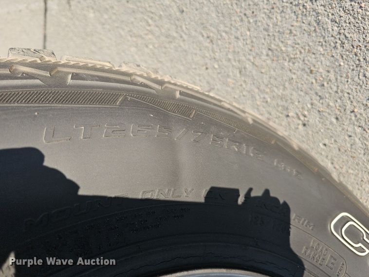 image for item MC9610 1993 Dodge Ram 250  Club Cab pickup truck