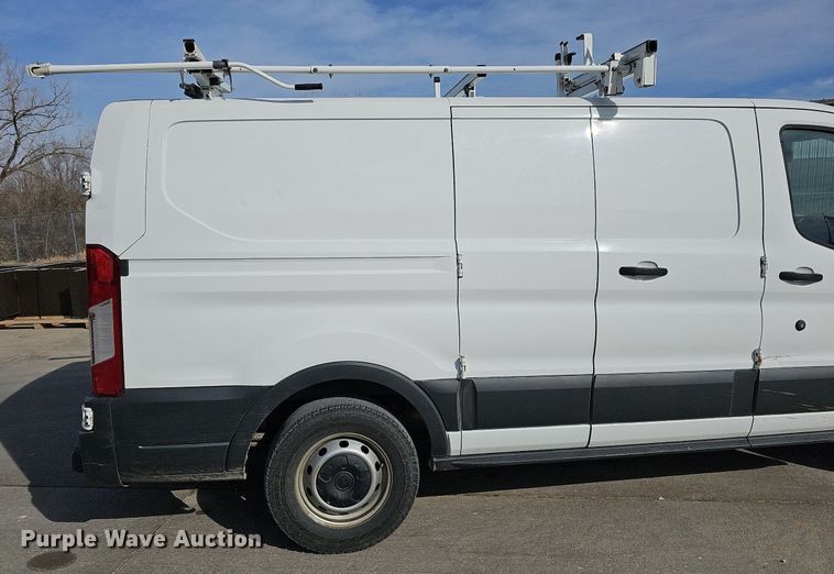 image for item MC9623 2016 Ford Transit 150  van