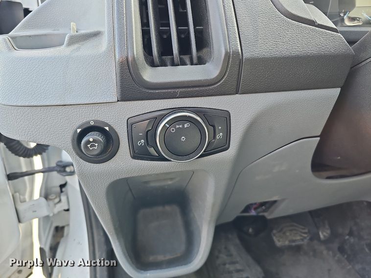 image for item MC9623 2016 Ford Transit 150  van