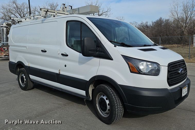 image for item MC9624 2017 Ford Transit 250  van