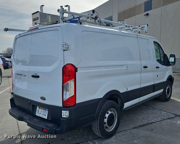 image for item MC9624 2017 Ford Transit 250  van