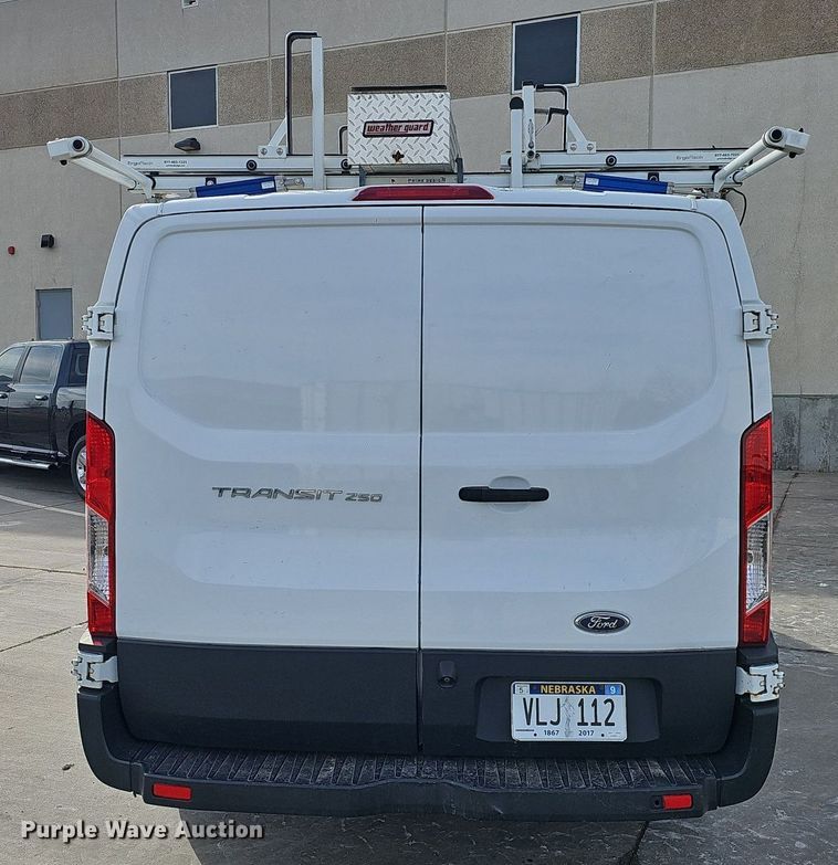 image for item MC9624 2017 Ford Transit 250  van