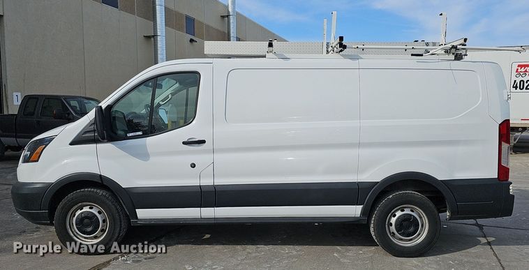 image for item MC9624 2017 Ford Transit 250  van