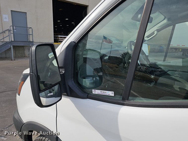 image for item MC9624 2017 Ford Transit 250  van