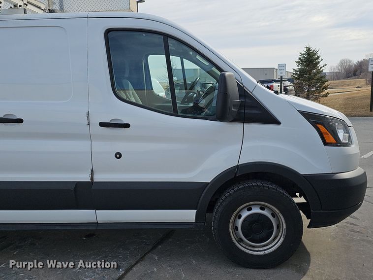 image for item MC9624 2017 Ford Transit 250  van