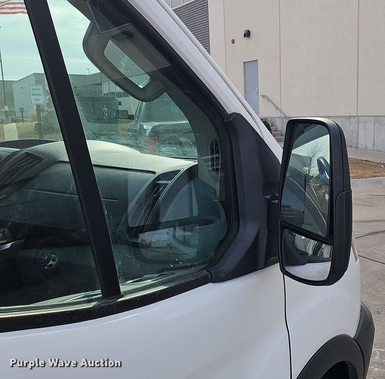 image for item MC9624 2017 Ford Transit 250  van