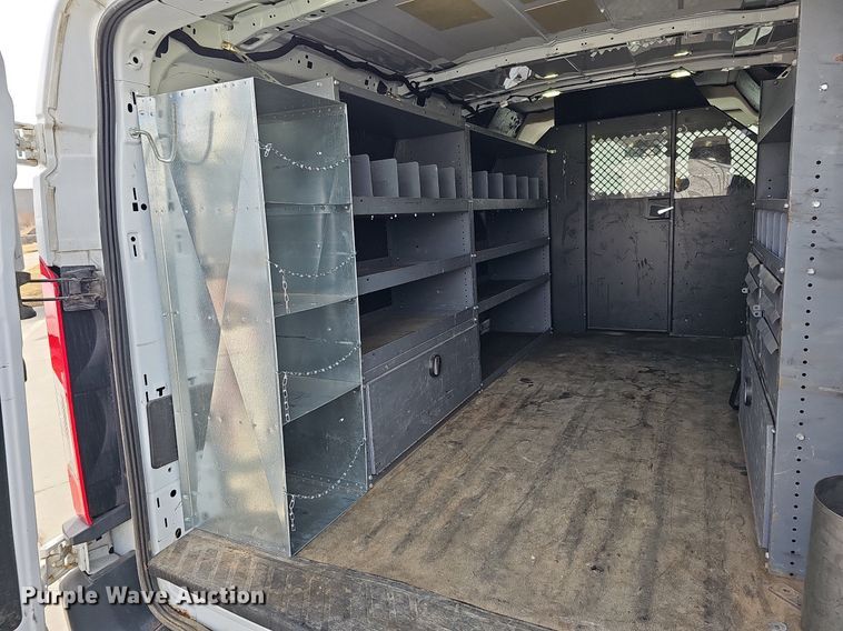 image for item MC9624 2017 Ford Transit 250  van