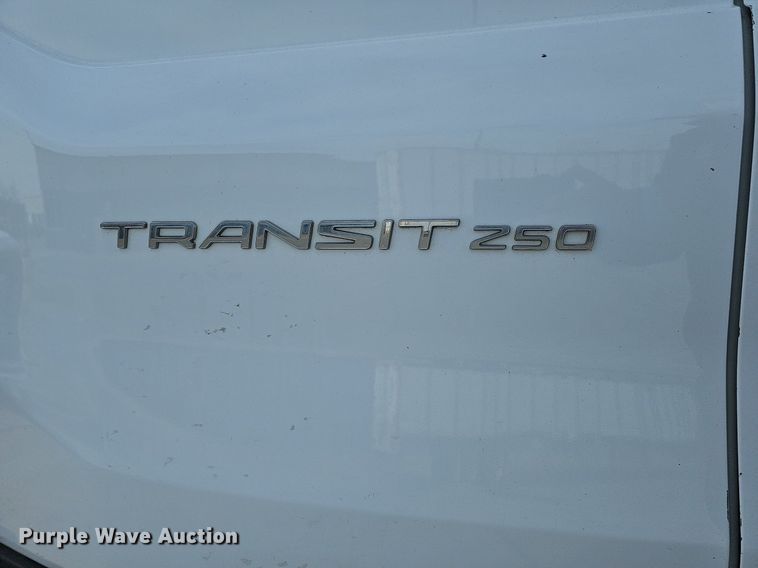 image for item MC9624 2017 Ford Transit 250  van