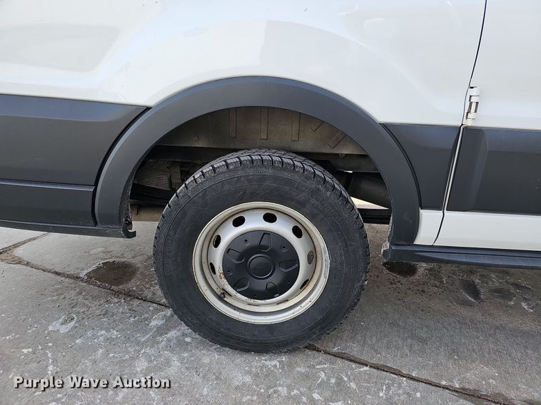 image for item MC9624 2017 Ford Transit 250  van