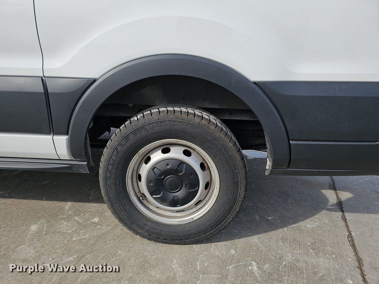 image for item MC9624 2017 Ford Transit 250  van