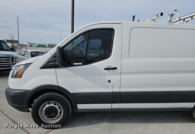 image for item MC9625 2016 Ford Transit 250  van