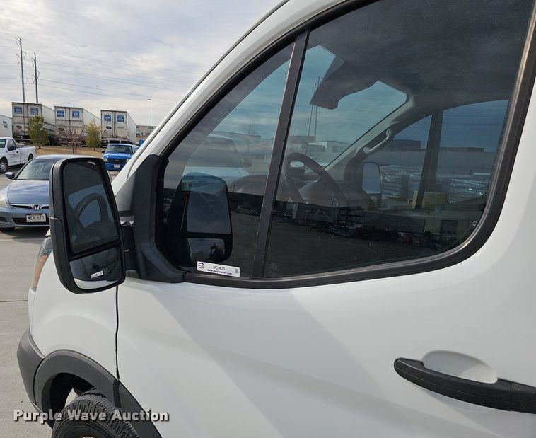 image for item MC9625 2016 Ford Transit 250  van