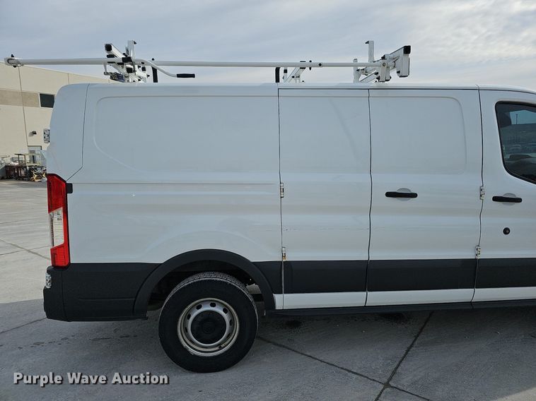 image for item MC9625 2016 Ford Transit 250  van