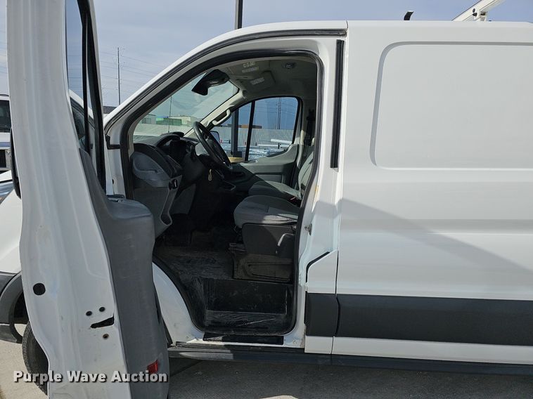 image for item MC9625 2016 Ford Transit 250  van