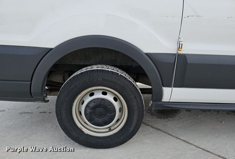 image for item MC9625 2016 Ford Transit 250  van