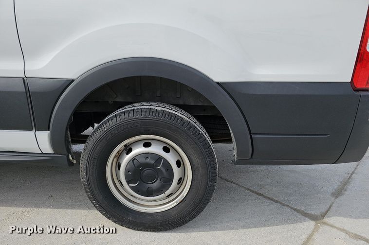 image for item MC9625 2016 Ford Transit 250  van