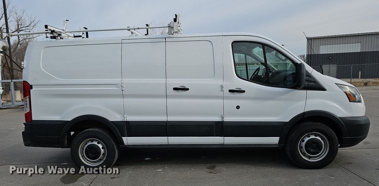 image for item MC9626 2017 Ford Transit 250  van
