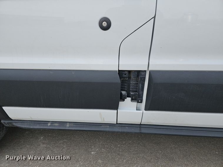 image for item MC9626 2017 Ford Transit 250  van