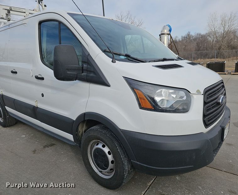 image for item MC9626 2017 Ford Transit 250  van