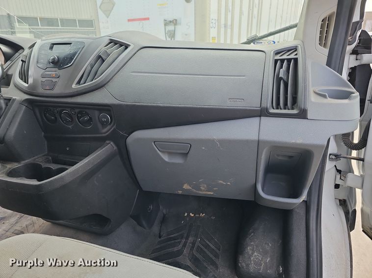 image for item MC9626 2017 Ford Transit 250  van