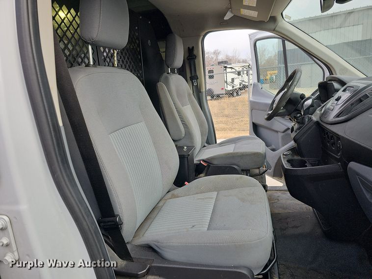 image for item MC9626 2017 Ford Transit 250  van