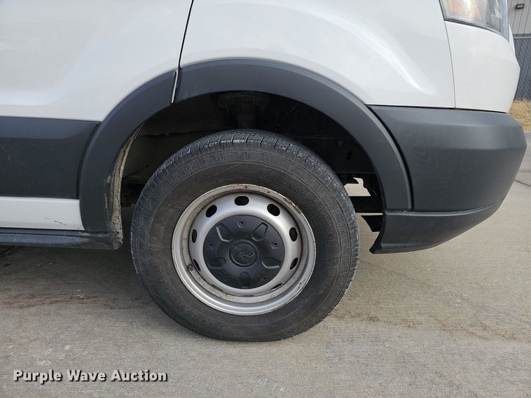 image for item MC9626 2017 Ford Transit 250  van