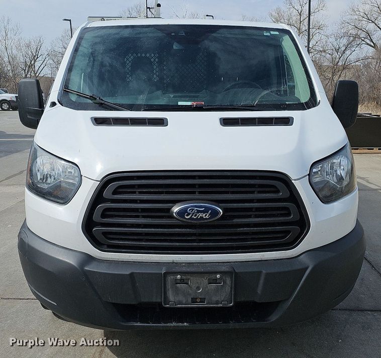 image for item MC9627 2017 Ford Transit 250  van