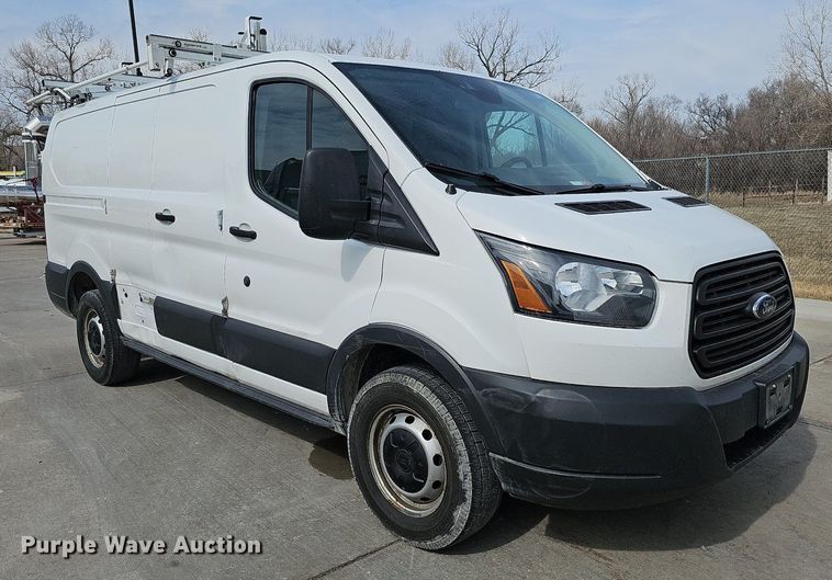 image for item MC9627 2017 Ford Transit 250  van