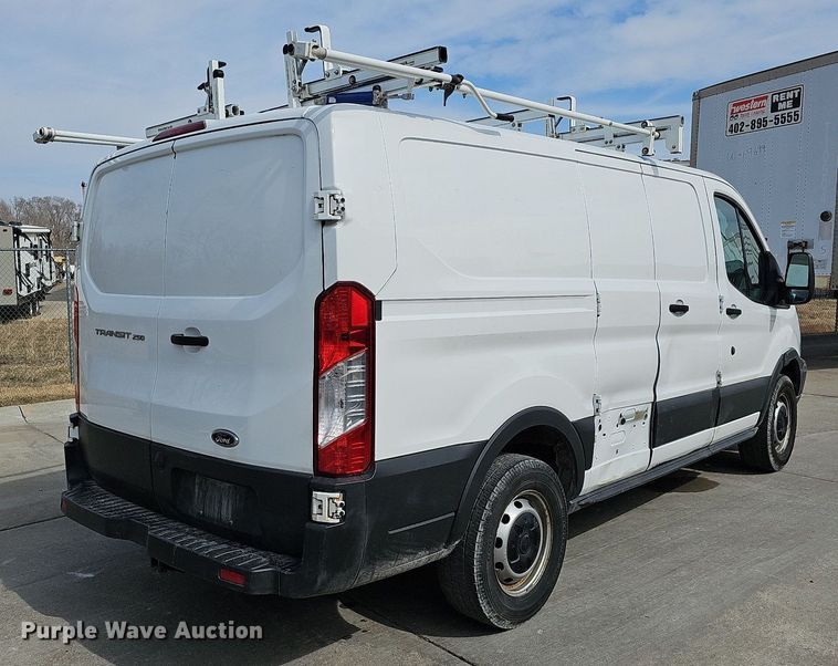 image for item MC9627 2017 Ford Transit 250  van