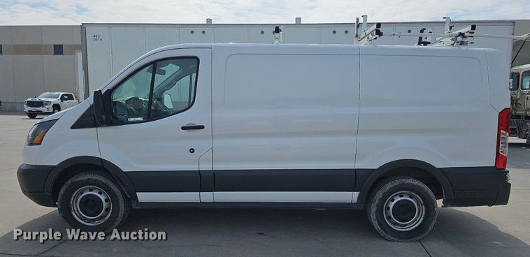 image for item MC9627 2017 Ford Transit 250  van