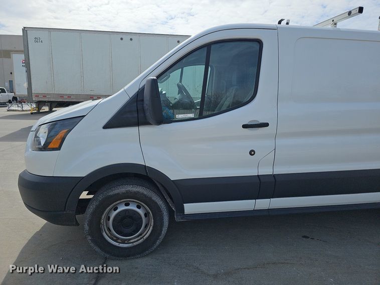 image for item MC9627 2017 Ford Transit 250  van
