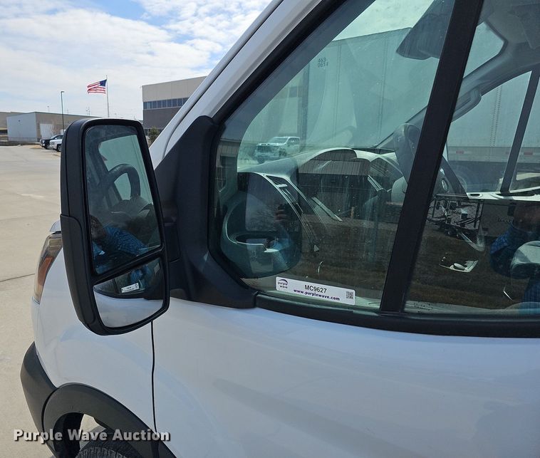 image for item MC9627 2017 Ford Transit 250  van