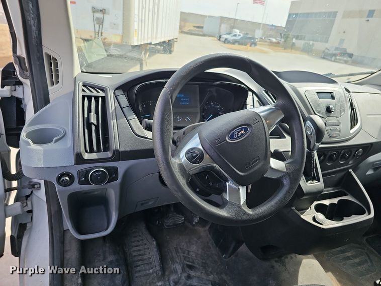 image for item MC9627 2017 Ford Transit 250  van