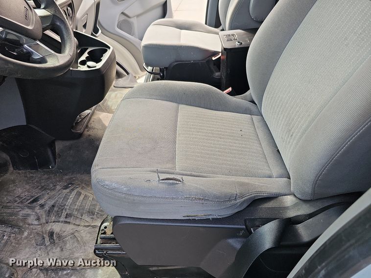 image for item MC9627 2017 Ford Transit 250  van