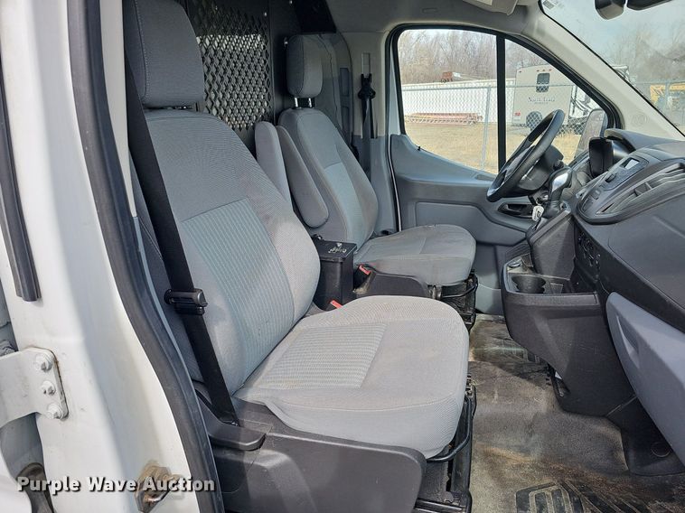 image for item MC9627 2017 Ford Transit 250  van