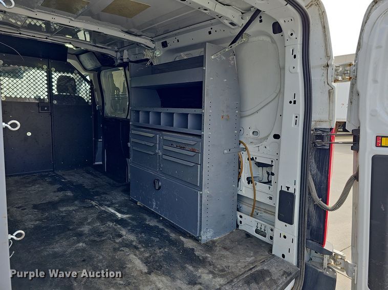 image for item MC9627 2017 Ford Transit 250  van