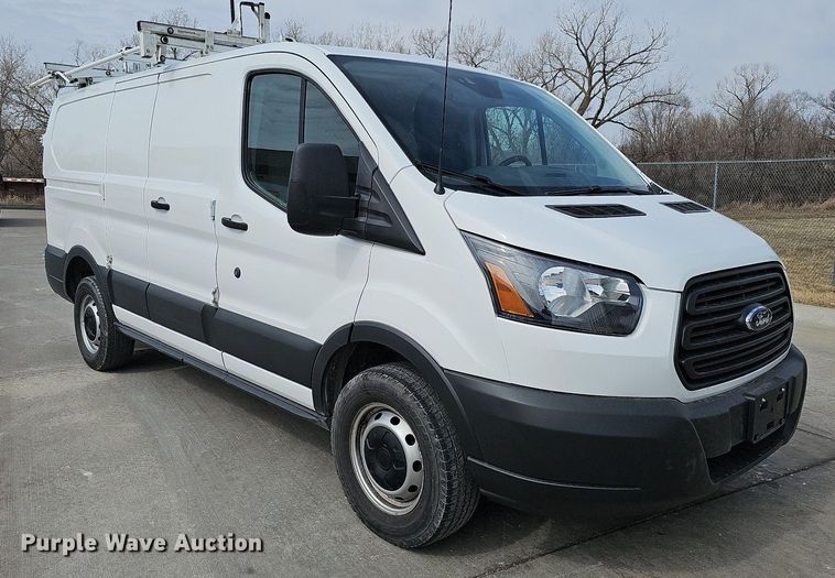 image for item MC9628 2017 Ford Transit 250  van