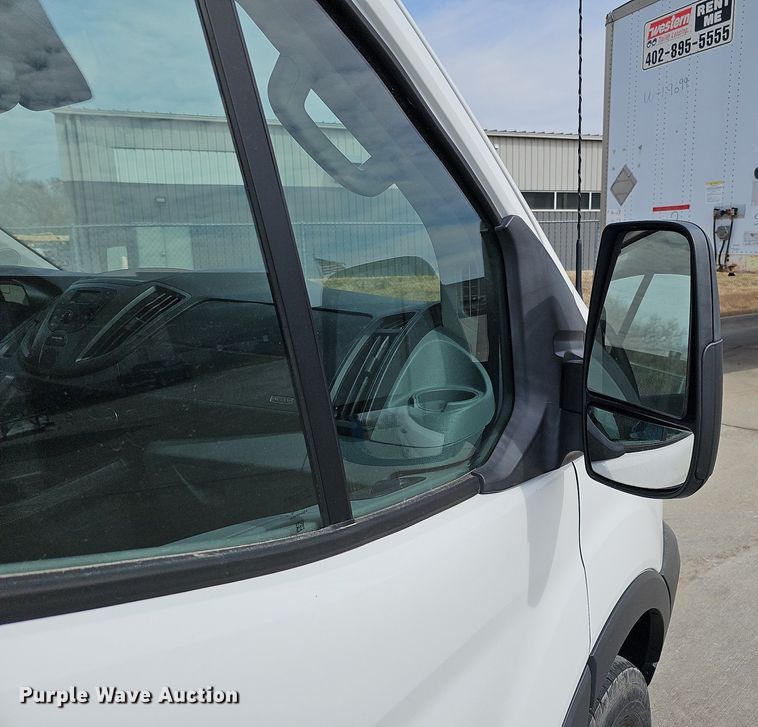 image for item MC9628 2017 Ford Transit 250  van