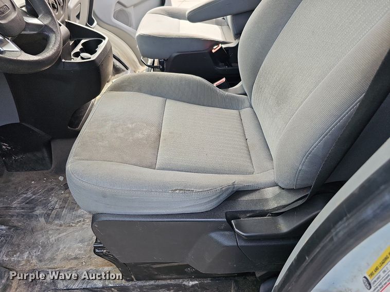 image for item MC9628 2017 Ford Transit 250  van