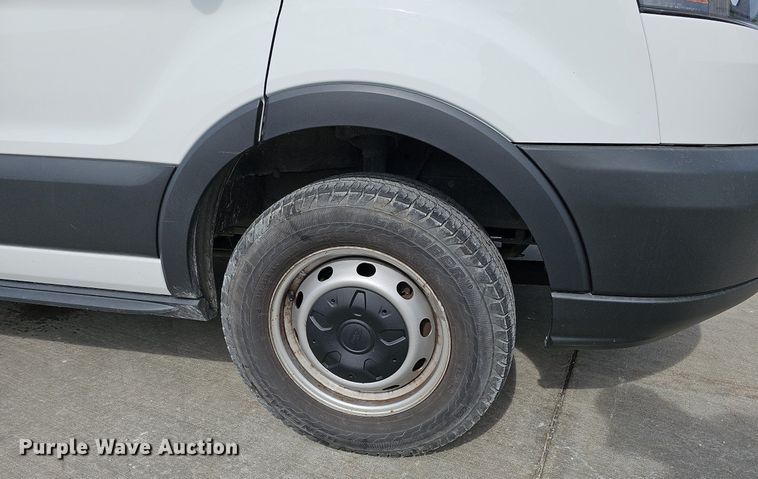 image for item MC9628 2017 Ford Transit 250  van