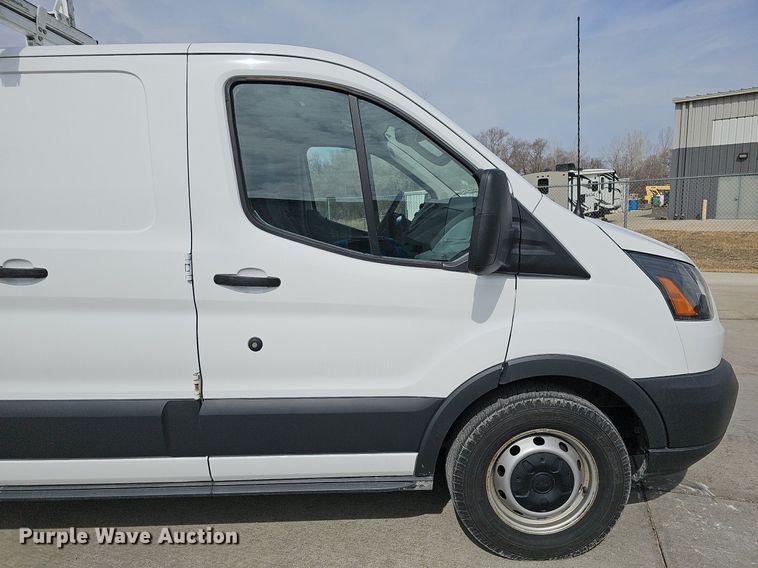 image for item MC9629 2016 Ford Transit 150  van