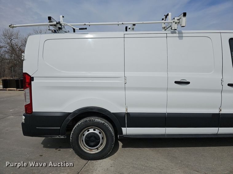 image for item MC9629 2016 Ford Transit 150  van