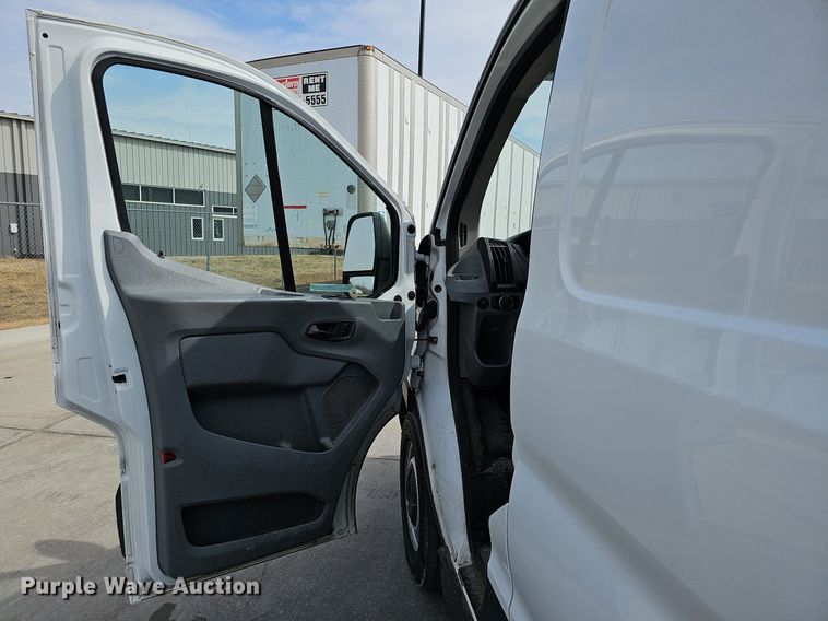 image for item MC9629 2016 Ford Transit 150  van