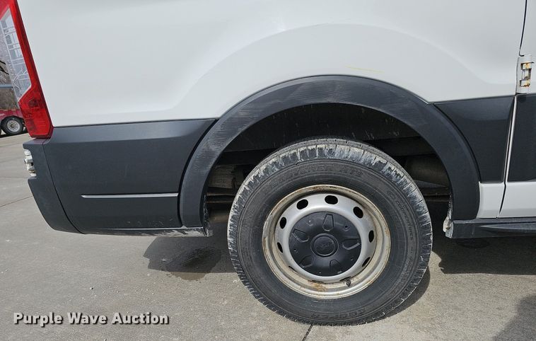 image for item MC9629 2016 Ford Transit 150  van