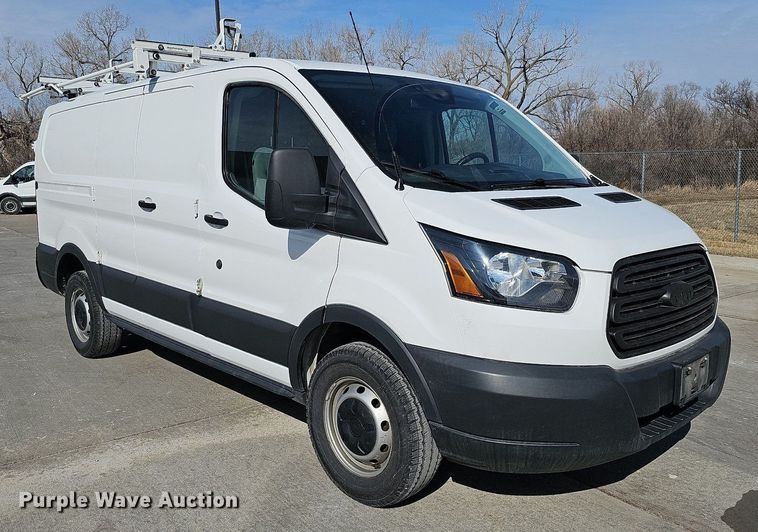 image for item MC9630 2017 Ford Transit 250  van