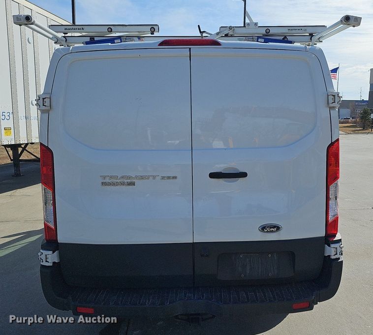 image for item MC9630 2017 Ford Transit 250  van